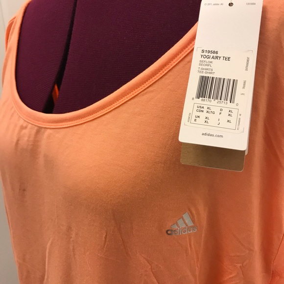 Adidas Yogi Airy Tee - Picture 5 of 5